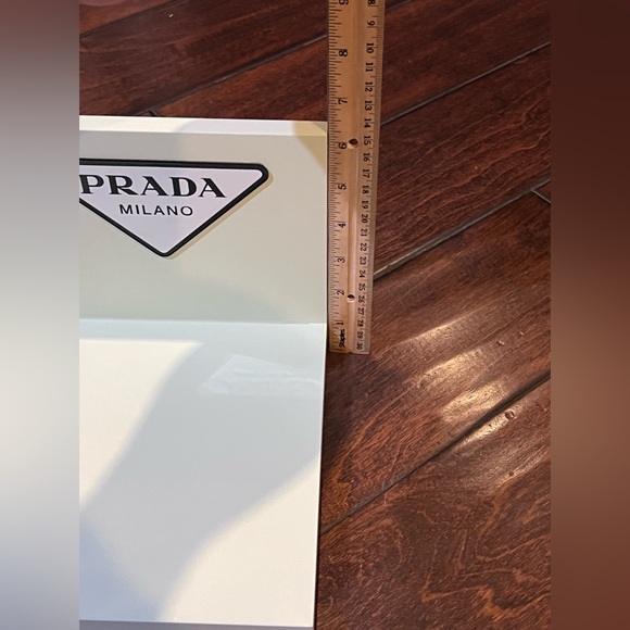 PRADA “L-Shaped” Counter Display Magnetic Logo-BRAND NEW-Retail Branded Display - Picture 13 of 16